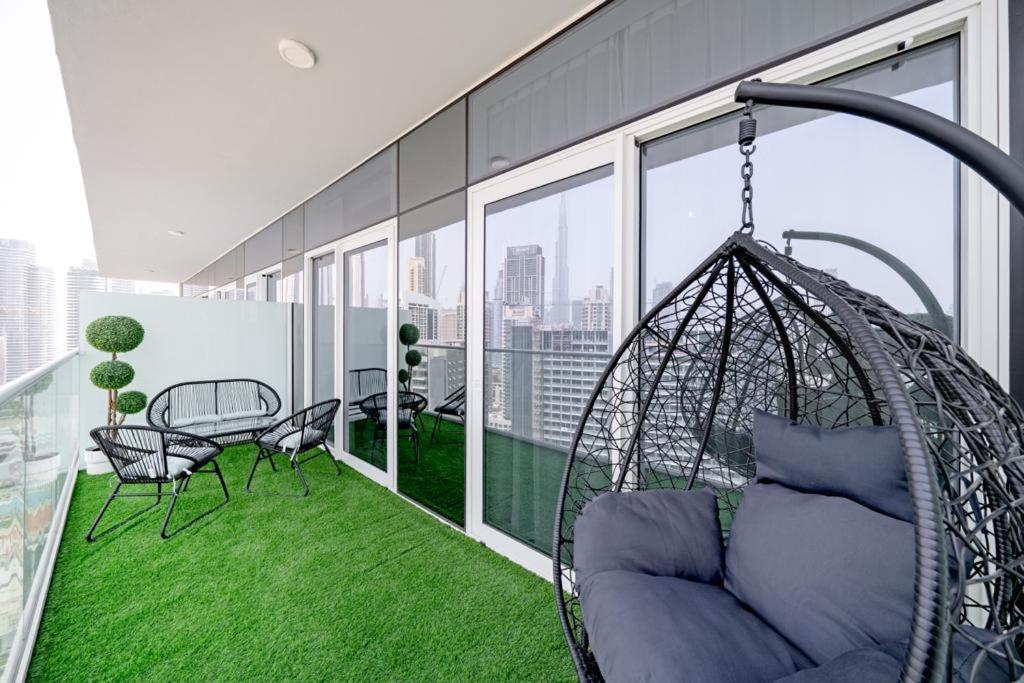 Alluring 1 Bd Apartment In Business Bay With Burj Khalifa View Dubai Buitenkant foto