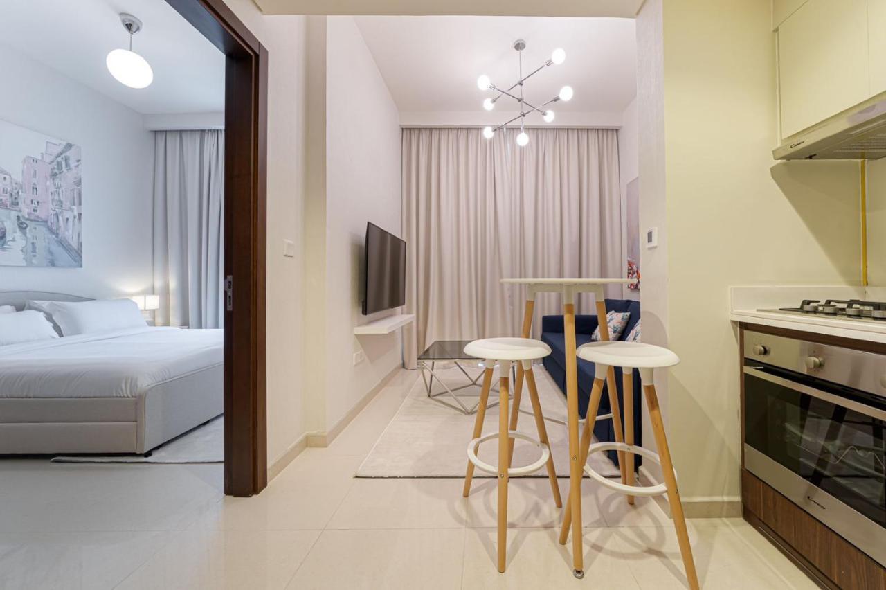 Alluring 1 Bd Apartment In Business Bay With Burj Khalifa View Dubai Buitenkant foto